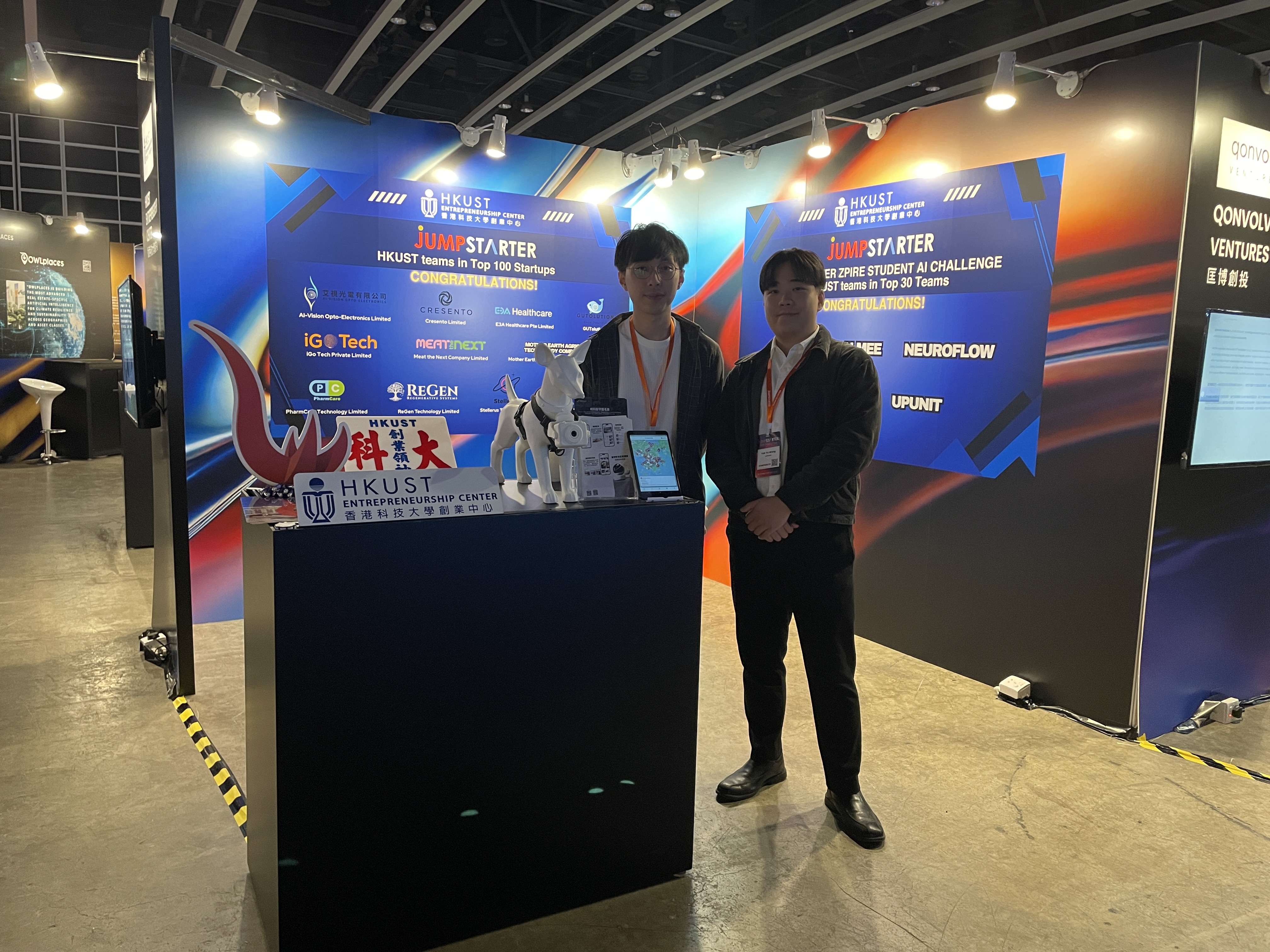 Representative from Petscast presenting their innovations